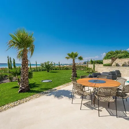 Four Seasons Seaside Ferienhaus *